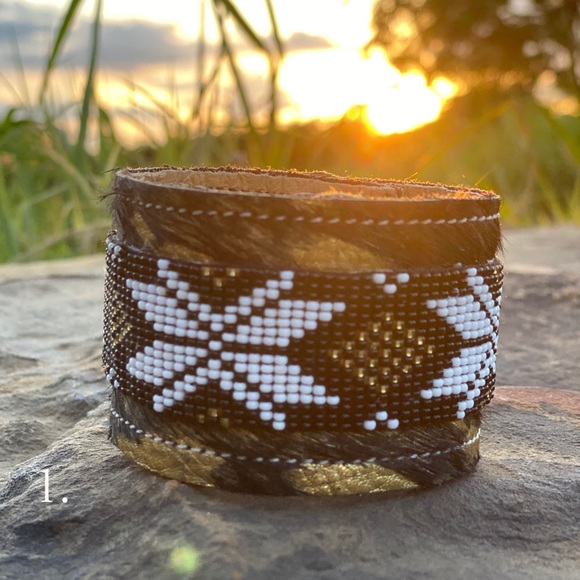 Genuine 💯 Cowhide Cuffs - Picture 11 of 16